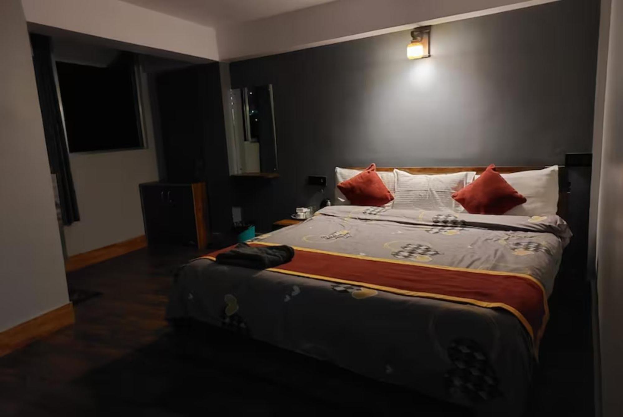 Hotel Pitstop Darjeeling - Excellent Service Recommended & Couple Friendly Екстер'єр фото