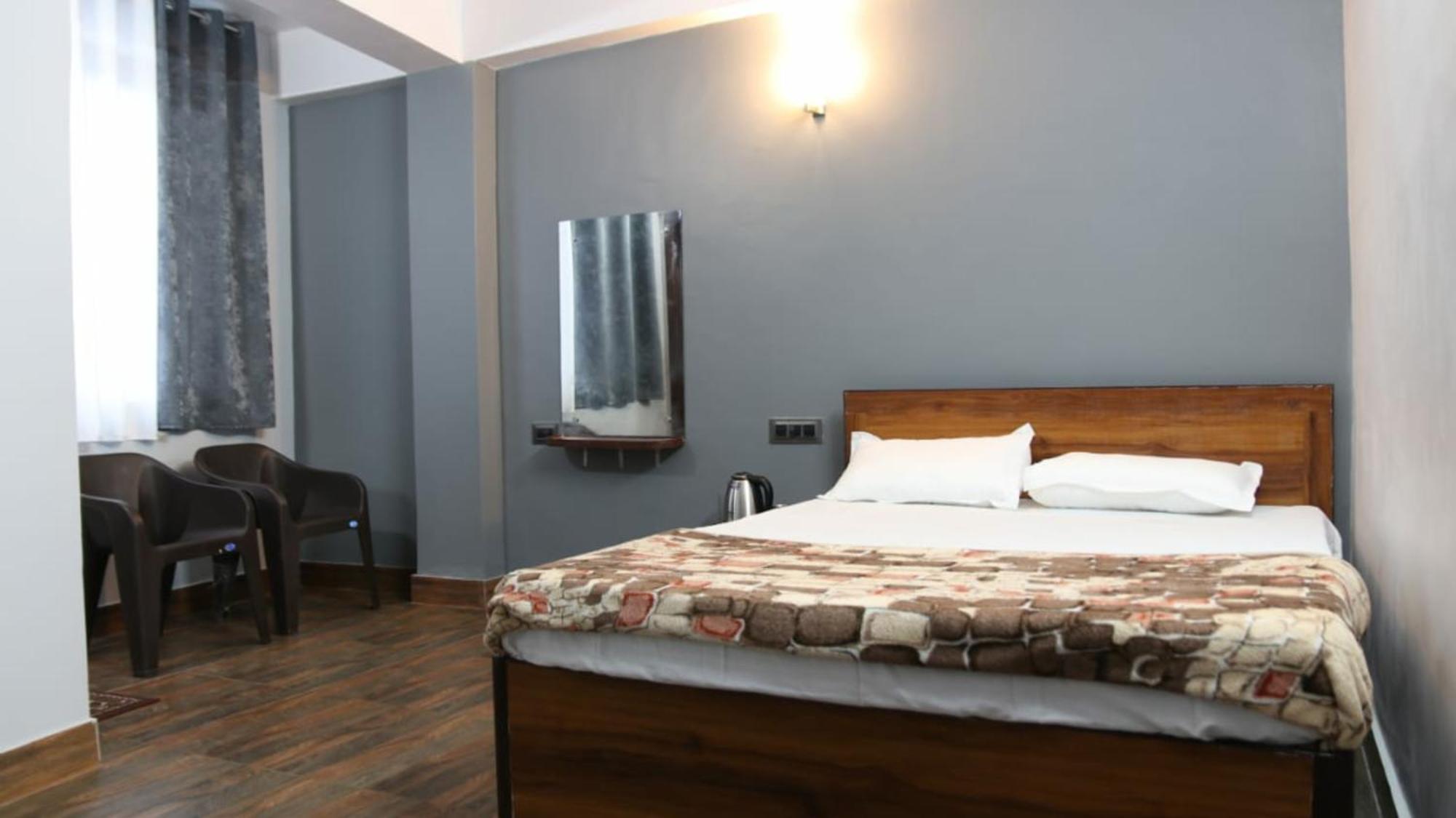 Hotel Pitstop Darjeeling - Excellent Service Recommended & Couple Friendly Екстер'єр фото