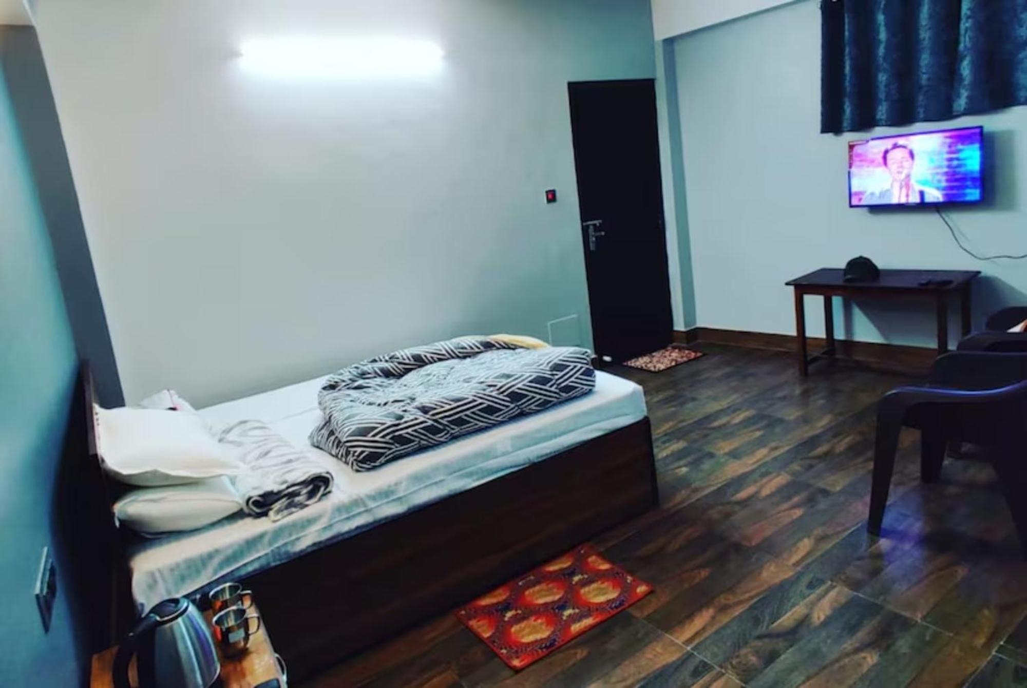 Hotel Pitstop Darjeeling - Excellent Service Recommended & Couple Friendly Екстер'єр фото