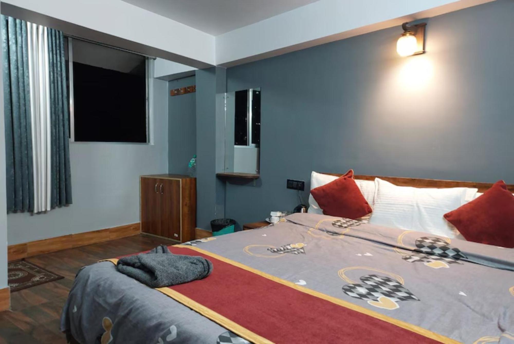 Hotel Pitstop Darjeeling - Excellent Service Recommended & Couple Friendly Екстер'єр фото